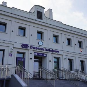 Dworzec PKP Błonie po remoncie.